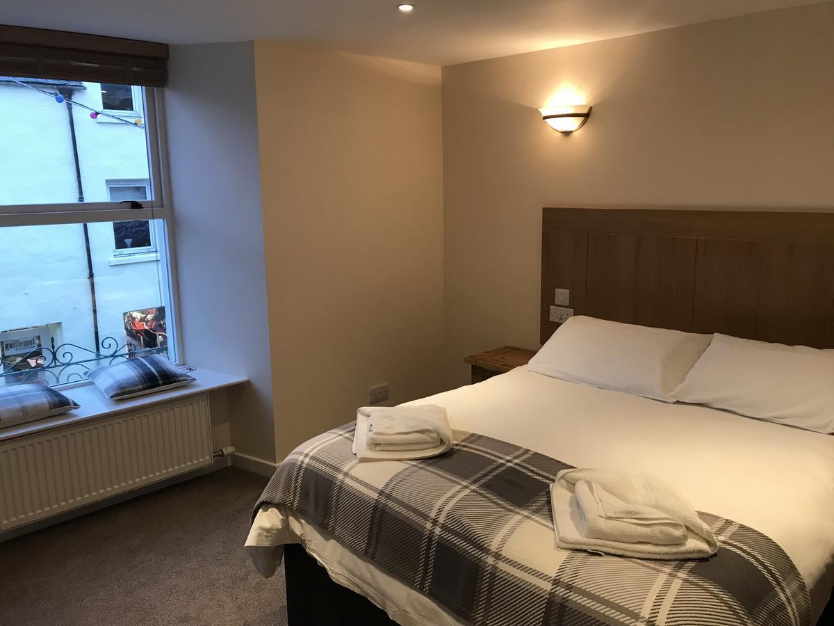 Caledonian Hotel ポートリー エクステリア 写真