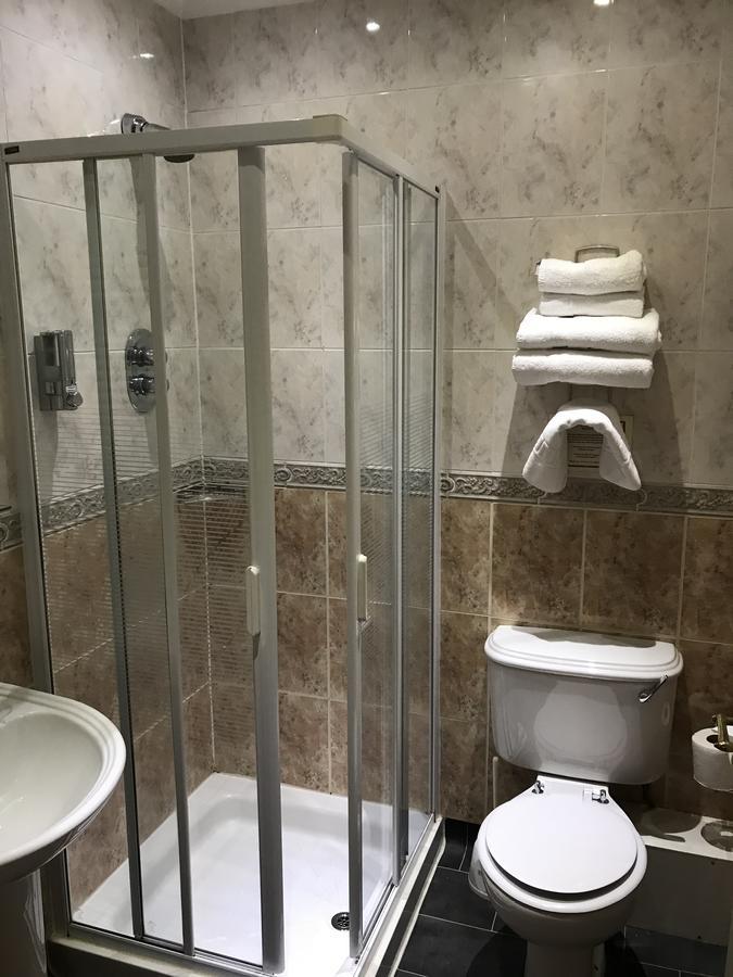 Caledonian Hotel ポートリー エクステリア 写真